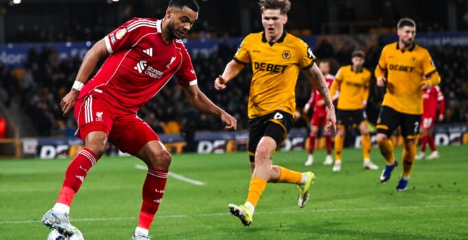 Aslan’ın Rakibi Liverpool’da Deprem! Wolverhampton Deplasmanında 2-1’lik Şok Mağlubiyet ve Galatasaray’ın Muhtemel 11’i