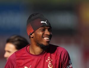 Galatasaray’da Victor Osimhen Fenerbahçe Derbisinde Oynayacak mı? İşte Beklenen Karar ve Sakatlık Raporu